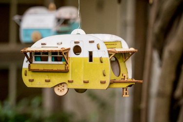 Paintable Camper Birdhouse