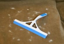 3 Easy Hacks to Remove Pet Hair From Furniture