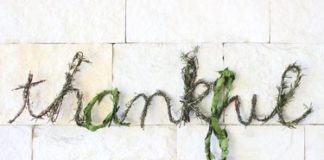 DIY Herb "Thankful" Sign