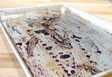 How to Clean a Dirty Sheet Pan