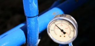 How to Use a Manometer for Plumbing