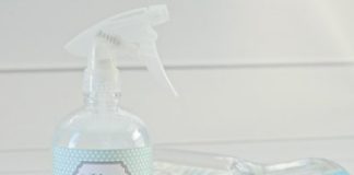Homemade Streak-Free Window Cleaner With Only 3 Ingredients