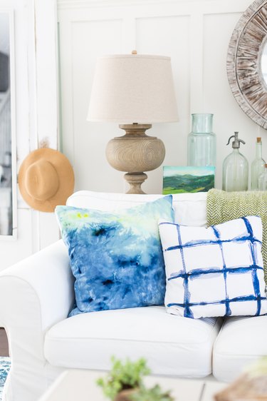 Ice dye pillows