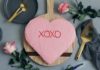 How to Make a Heart-Shaped Cake