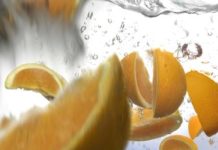 How to Remove Seeds From Oranges