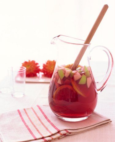 How to Use Pinot Noir for Sangria