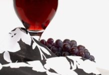 How to Make Simple Homemade Red Grape Wine