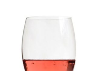 How to Store Rose Wine