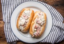 Easy to Make Maine Lobster Rolls Recipe