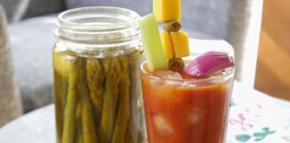 How to Make & Preserve Pickled Asparagus