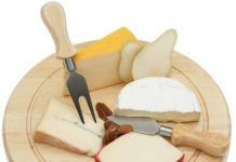 What Crackers Go With Smoked Gouda?