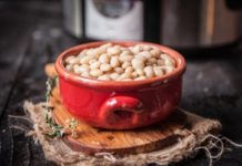 How to Cook Dried Beans in a Slow Cooker