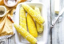 How to Boil Corn on the Cob Perfectly