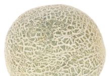 How to Know if a Cantaloupe Is Bad