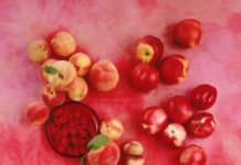 The Difference Between a Peach and a Nectarine