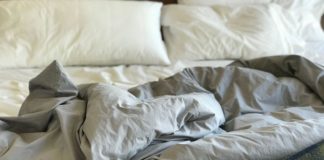 How to Get Blood Out Of Sheets