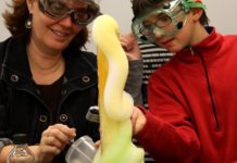 How to Make Elephant Toothpaste