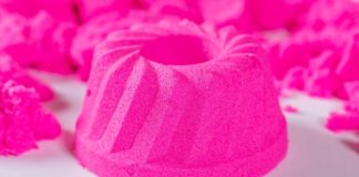 How to Make Kinetic Sand