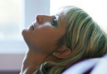 Are stay-at-home moms more depressed?