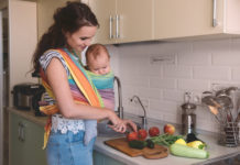 How to Lose Weight While Breastfeeding: 9 Tips for Postpartum Moms