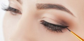 Eyeliner Hacks for Beginners: 15 Makeup Tricks We Love
